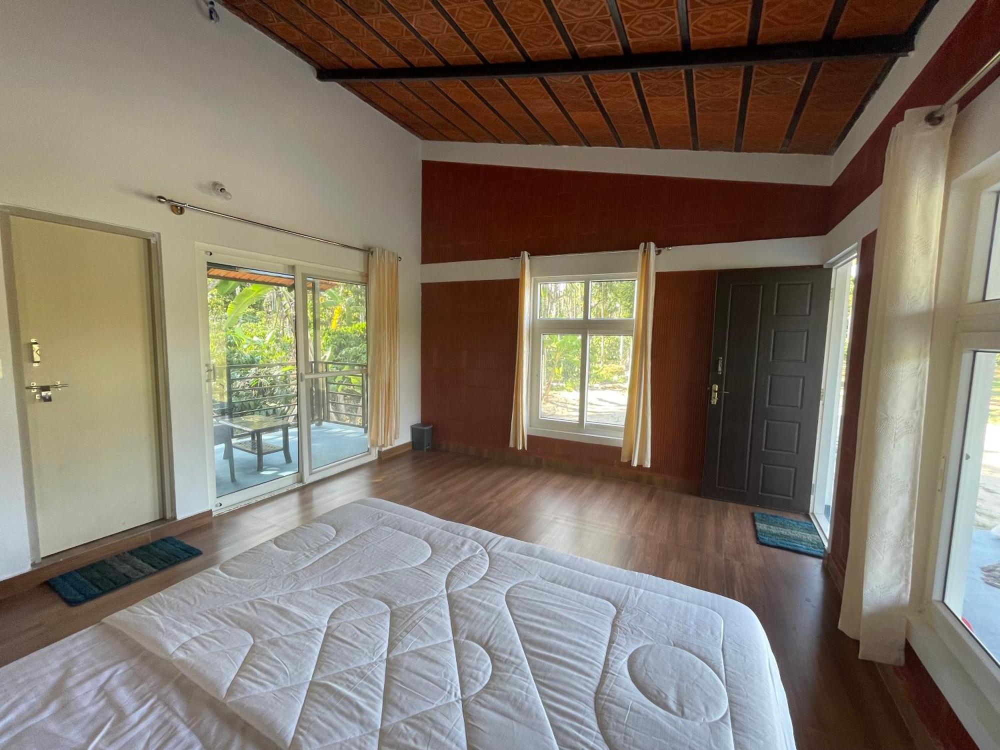 Lake Ripples - Farmstay & Camping Ponnampet Exterior foto